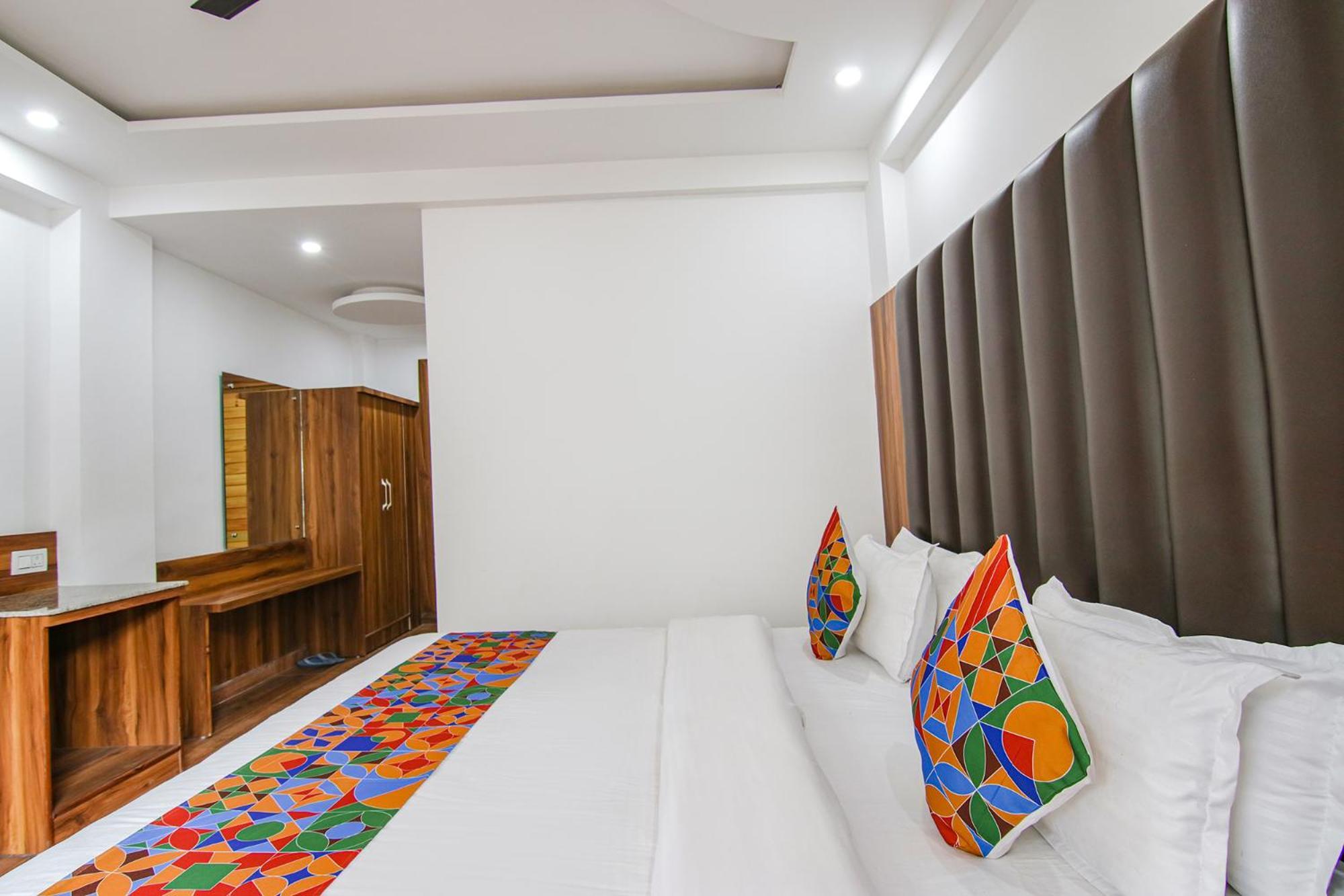 Fabhotel Ayana Inn Dharamshala Exterior photo